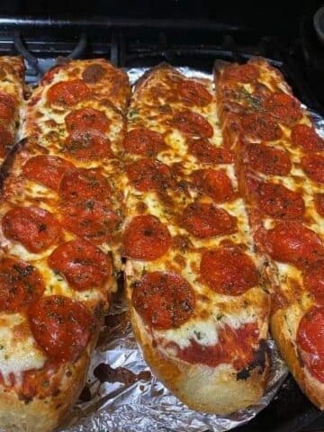 Homemade Pepperoni Garlic Bread