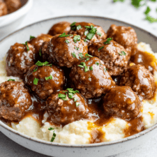 Beefy Onion Crockpot Meatballs Recipe
