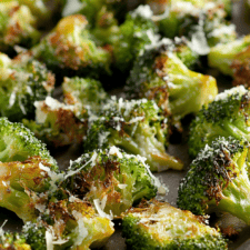 Garlic Parmesan Roasted Broccoli Recipe