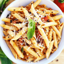 Summer Roasted Red Pepper Penne Pasta Recipe